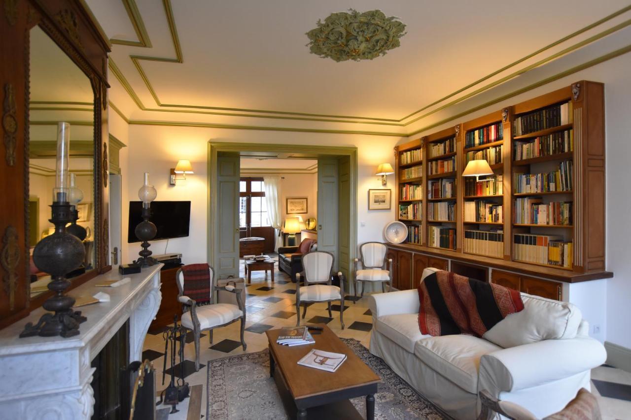 Chateau De Laroche Bed & Breakfast Vianne Bagian luar foto